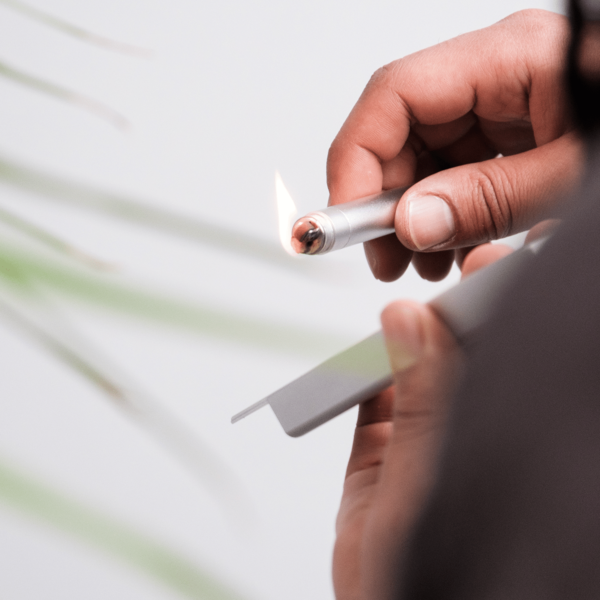 Smoke Honest StashLight – Doob Tube & Refillable Lighter - Image 7
