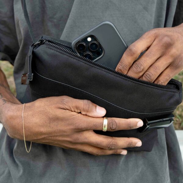 Citizen Hyde Lockable, Odor Resistant Belt Bag, The Marley - Image 7