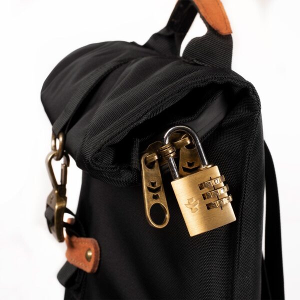 Revelry Defender – Smell Proof Padded Backpack - Image 4