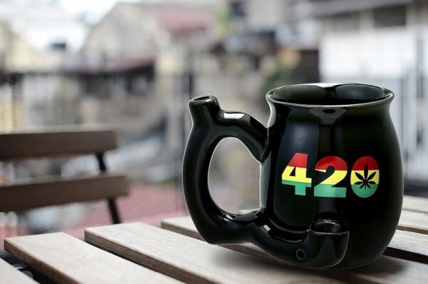 420 Mug – Black Mug with Rasta Colors - Image 5